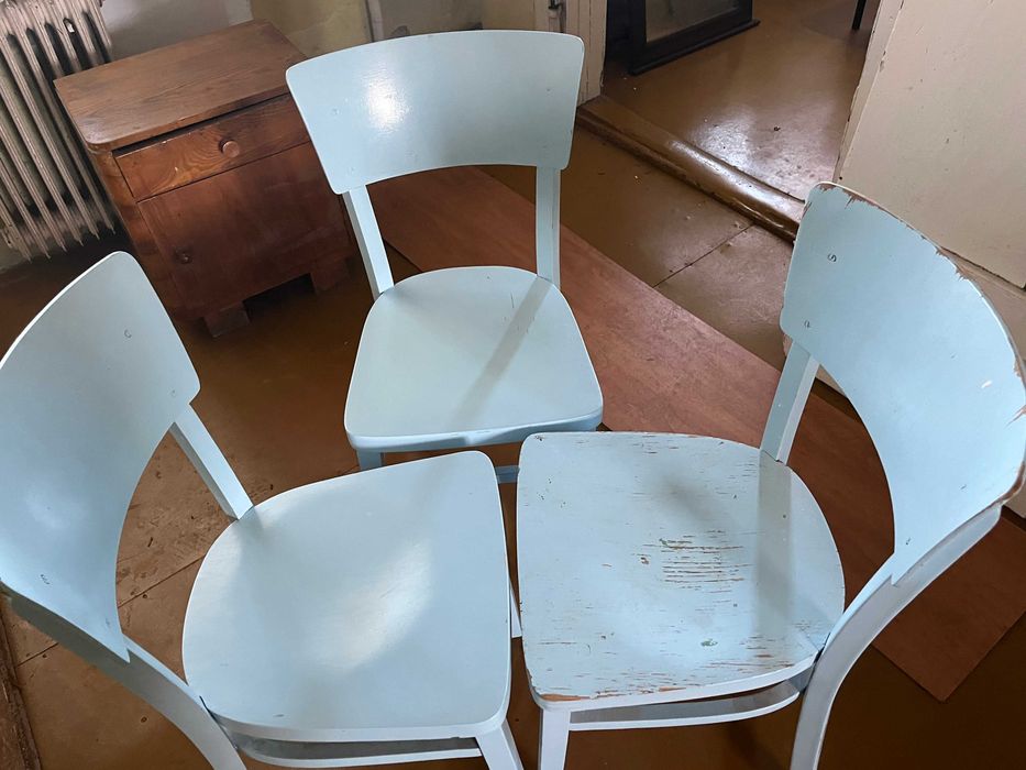 Krzesła oryginalne firmy FAMEG