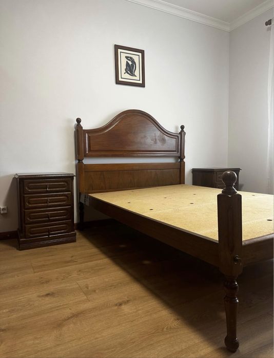 Cama + Mesas de Cabeceira + Colchão