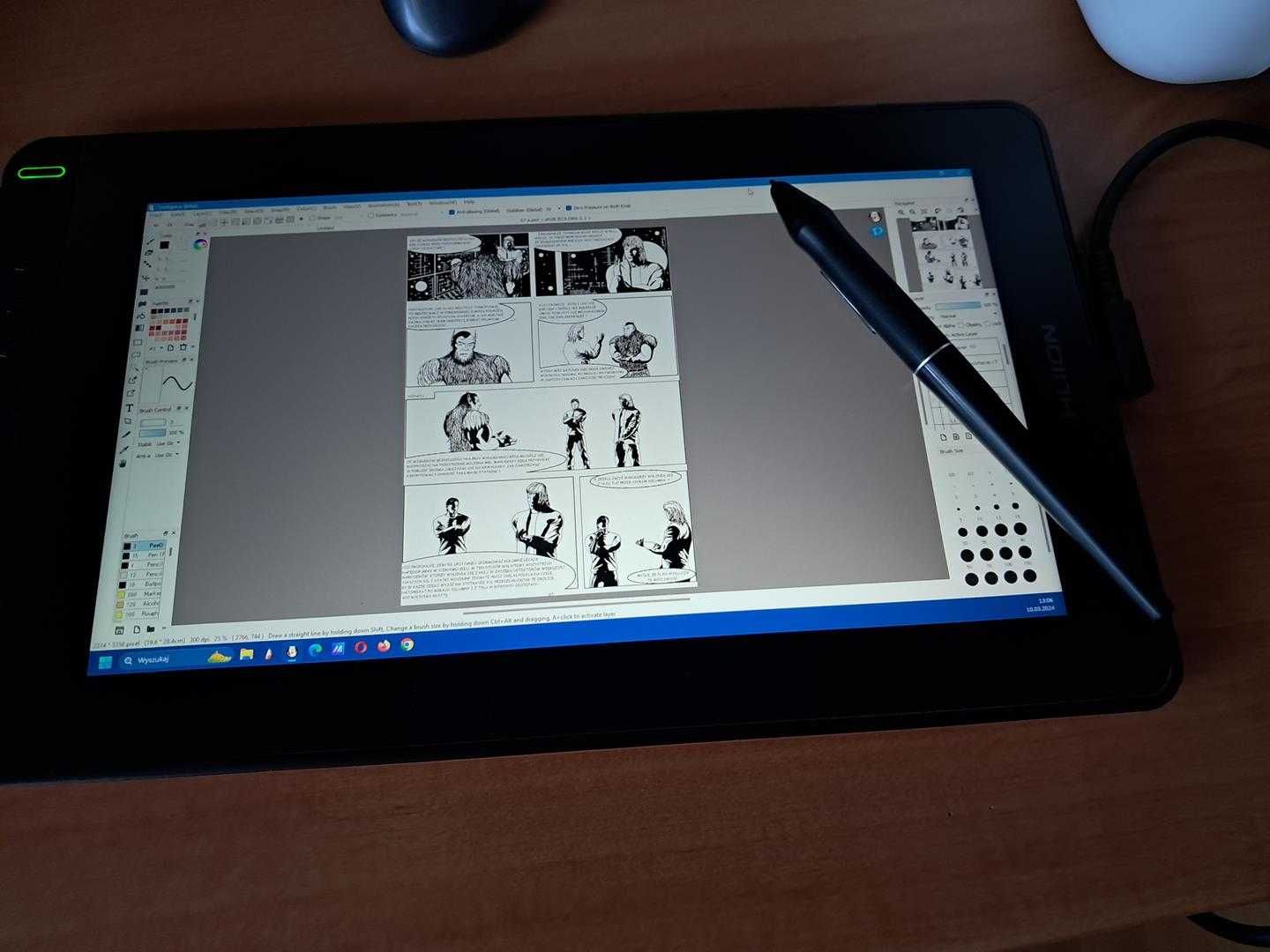 Tablet graficzny LCD HUION Kamvas 12  Full HD