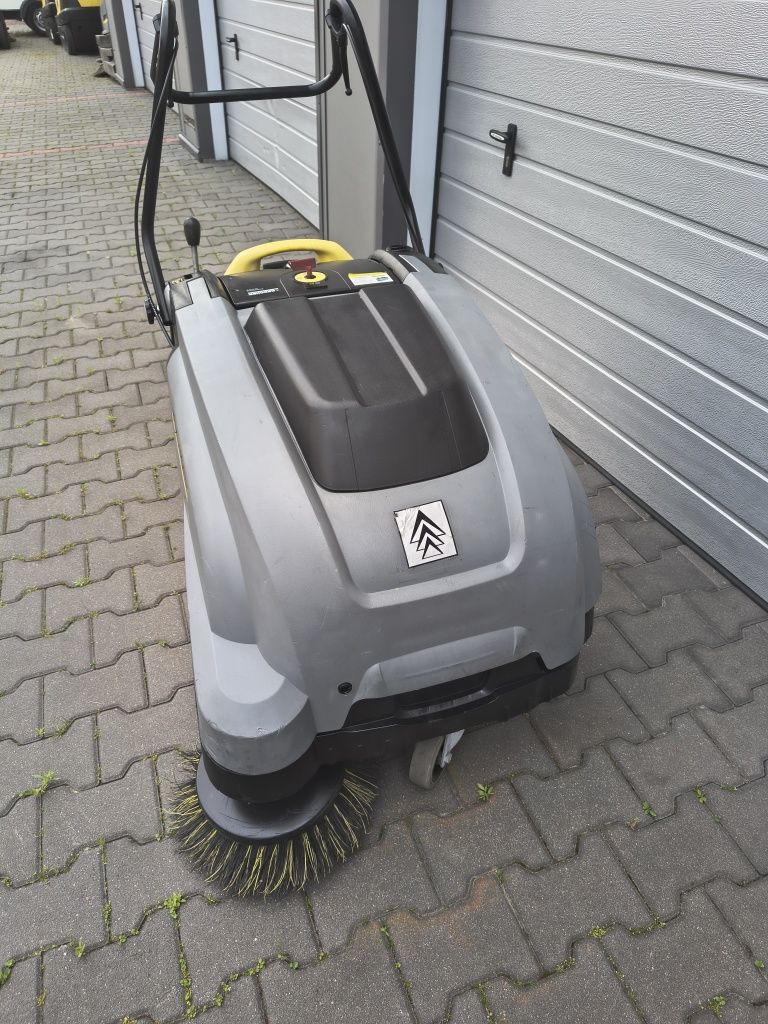 Zamiatarka Karcher KM 75/40 w
