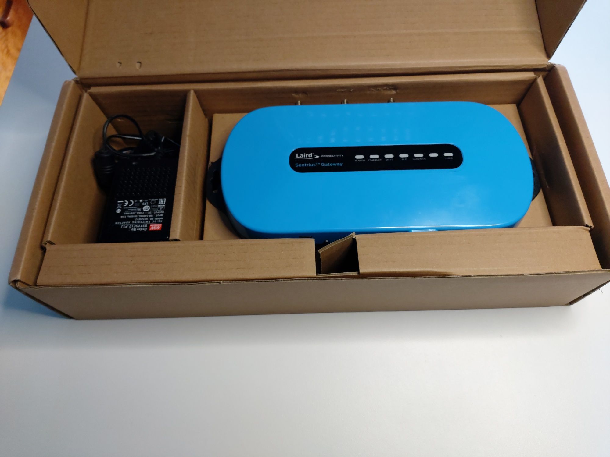 Sentrius RG186 LoRaWAN Gateway + Wi-Fi / Ethernet