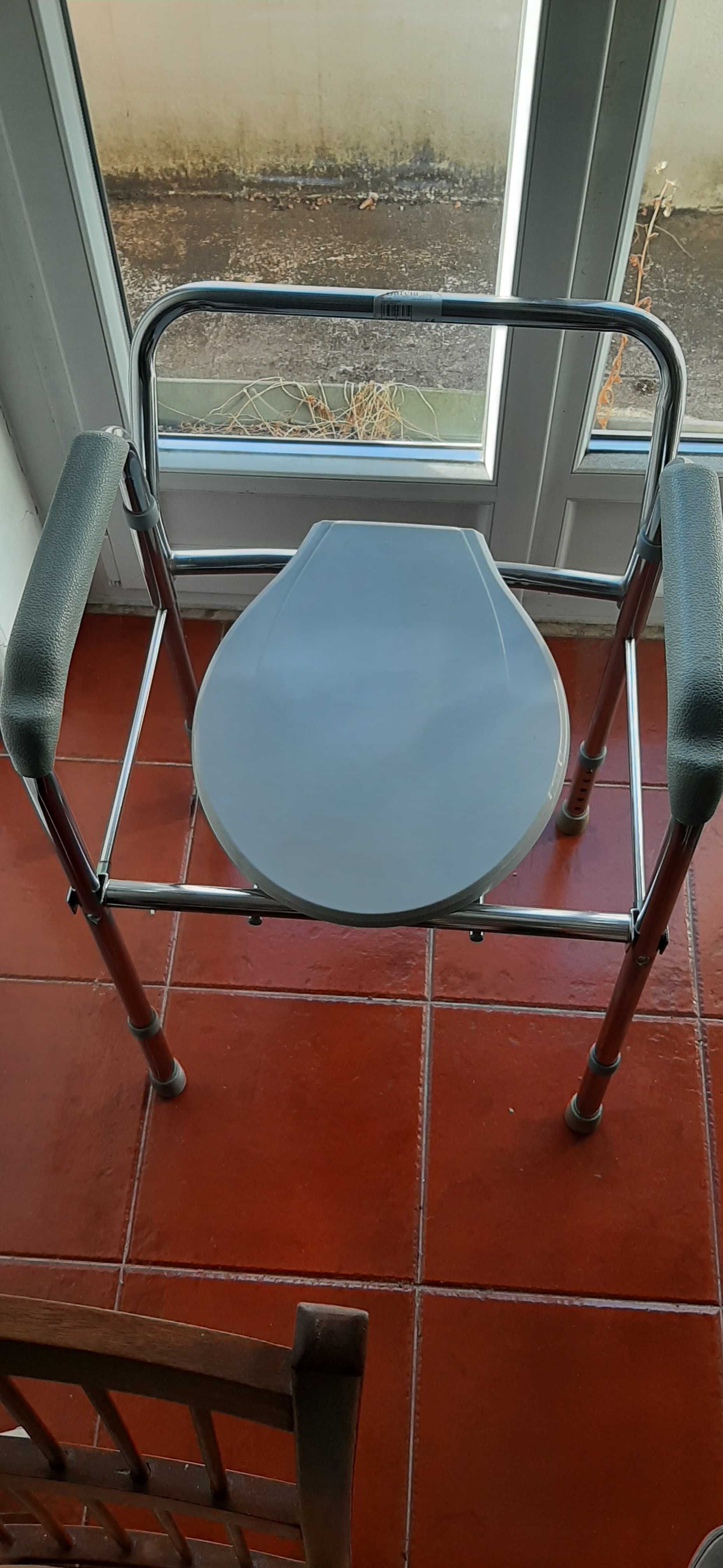 Cadeira WC (Geriátrica)