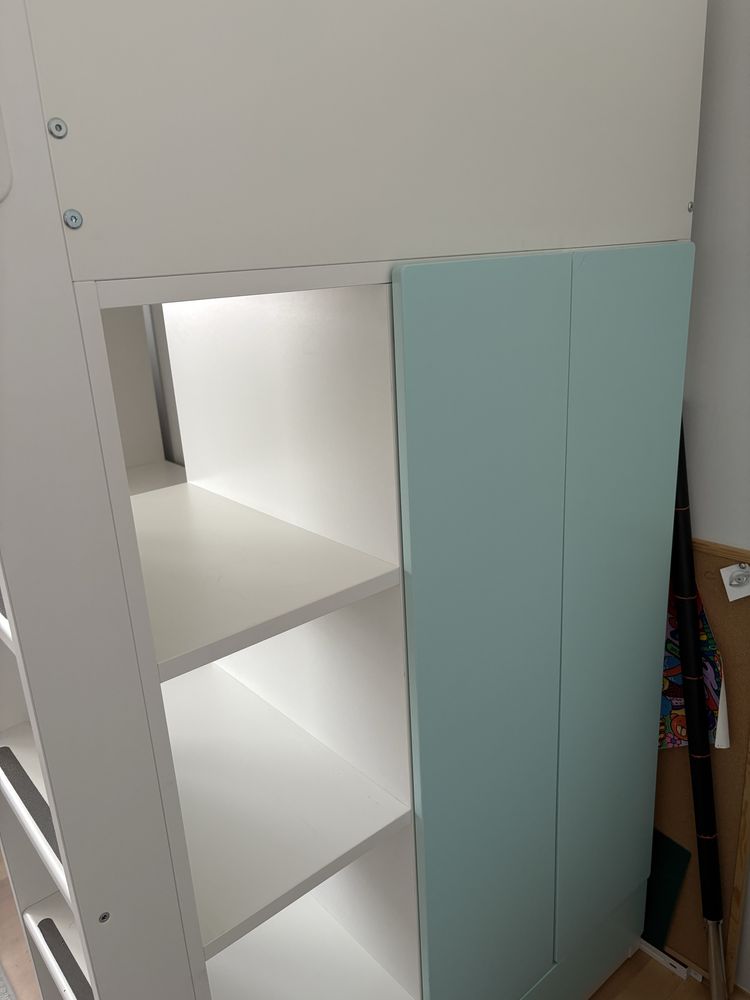 Łóżko piętrowe z biurkiem i szafą IKEA SMASTAD