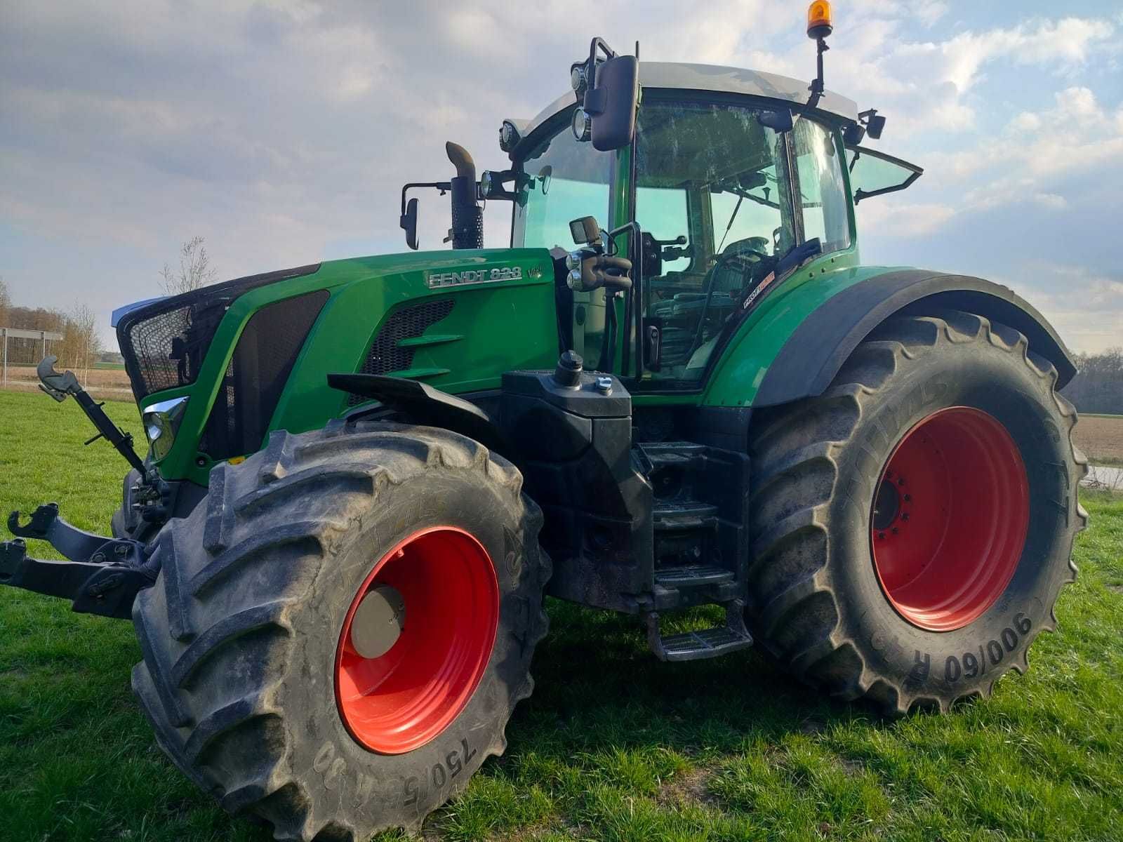FENDT 828 S4 2016 r. Profi Plus z RTK 2 cm