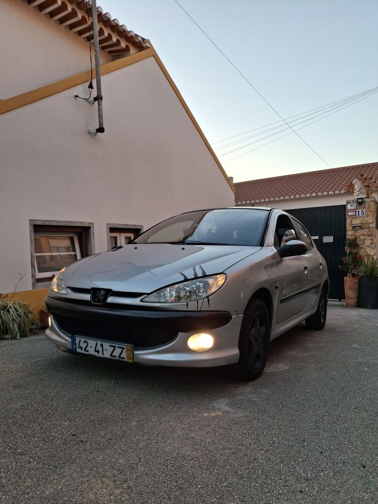 Peugeot 206 com teto panorâmico