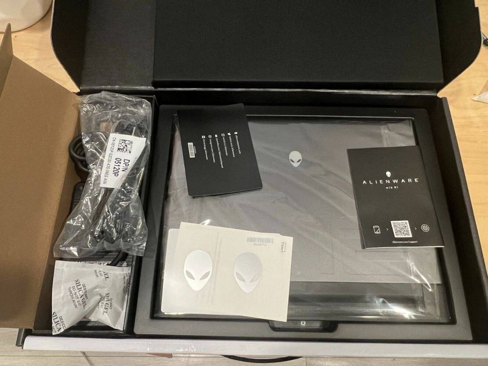 Dell Alienware m16 R1