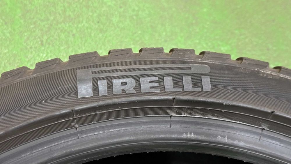 Para 225 40 R19 93H Pirelli SottoZero 3 bieżnik 2x6,3mm