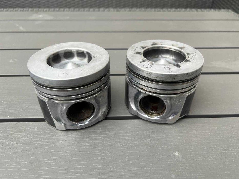 Поршень Mazda 6, 3, CX-7 R2AA 2.2 MZR-CD дизель 2008-2012