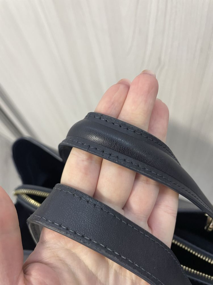 Продам сумку  tommy hilfiger оригінал
