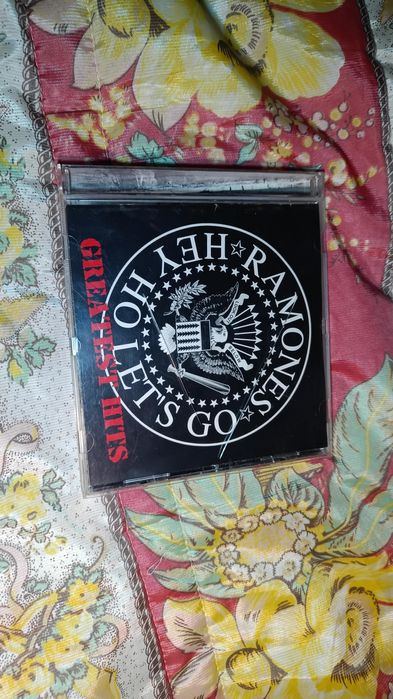 Ramones_Hey Ho Lets go