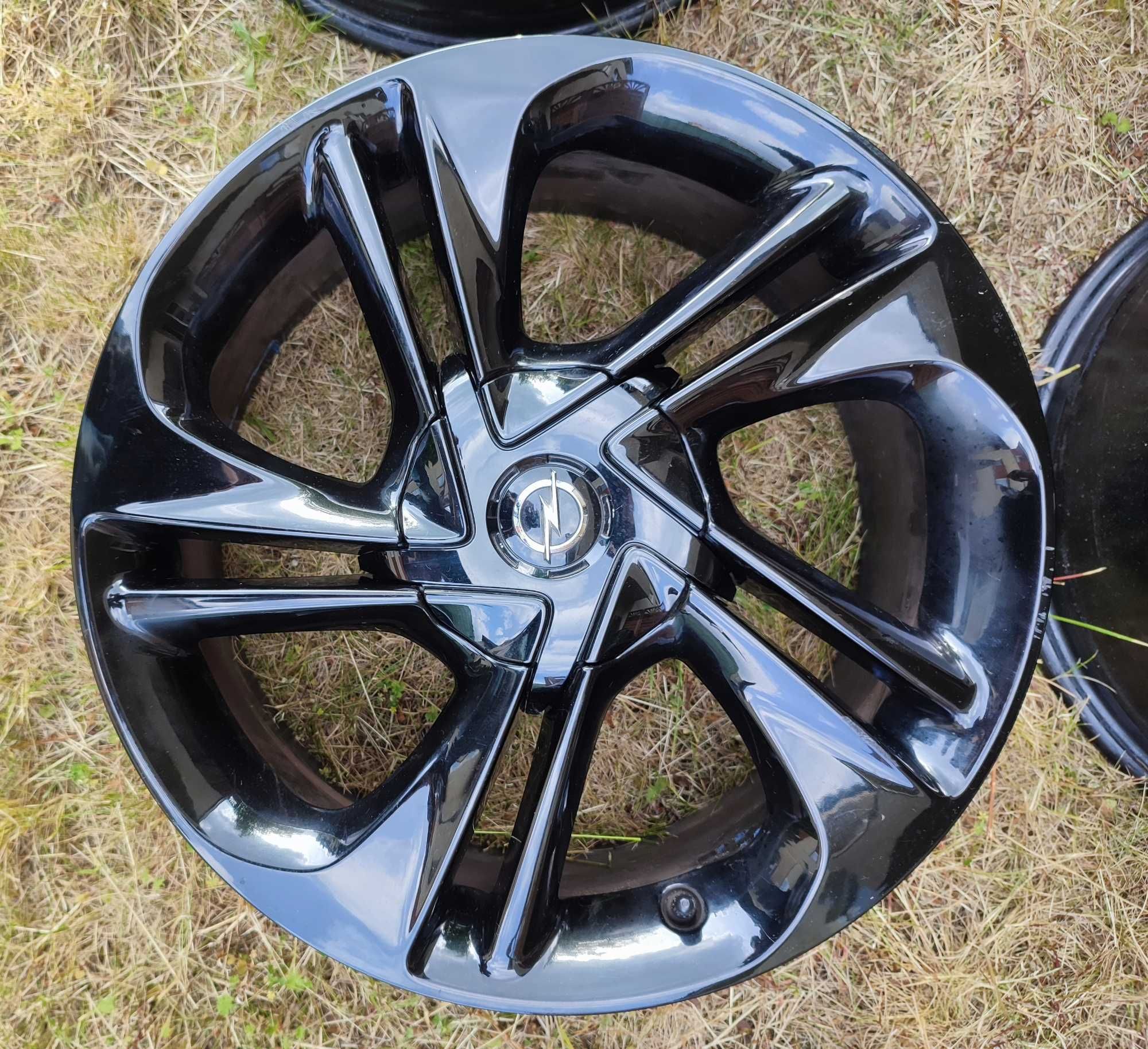 Alufelgi 17 Opel Corsa E OPC i inne 4x100 ET44 PIANO BLACK,PIĘKNY STAN