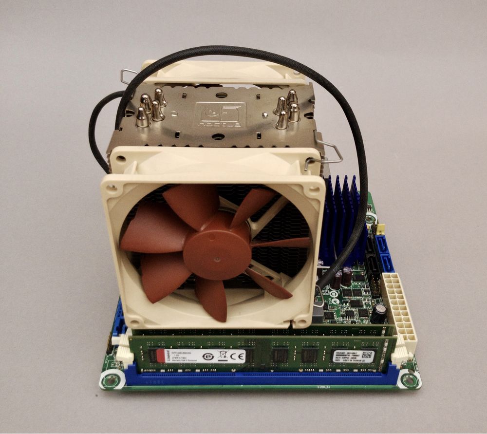 Pierwszy serwer, płyta Intel S1200KP, Procesor Xeon E3-1245, RAM 16GB