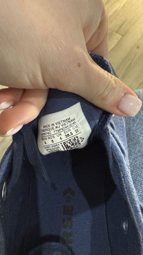 Нові кеди Converse