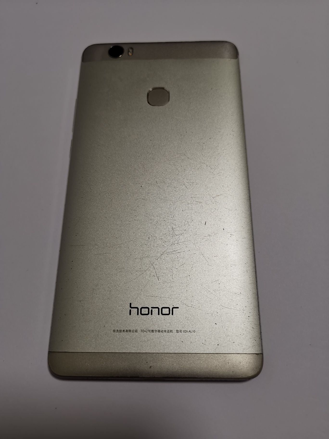Смартфон Honor Note 8