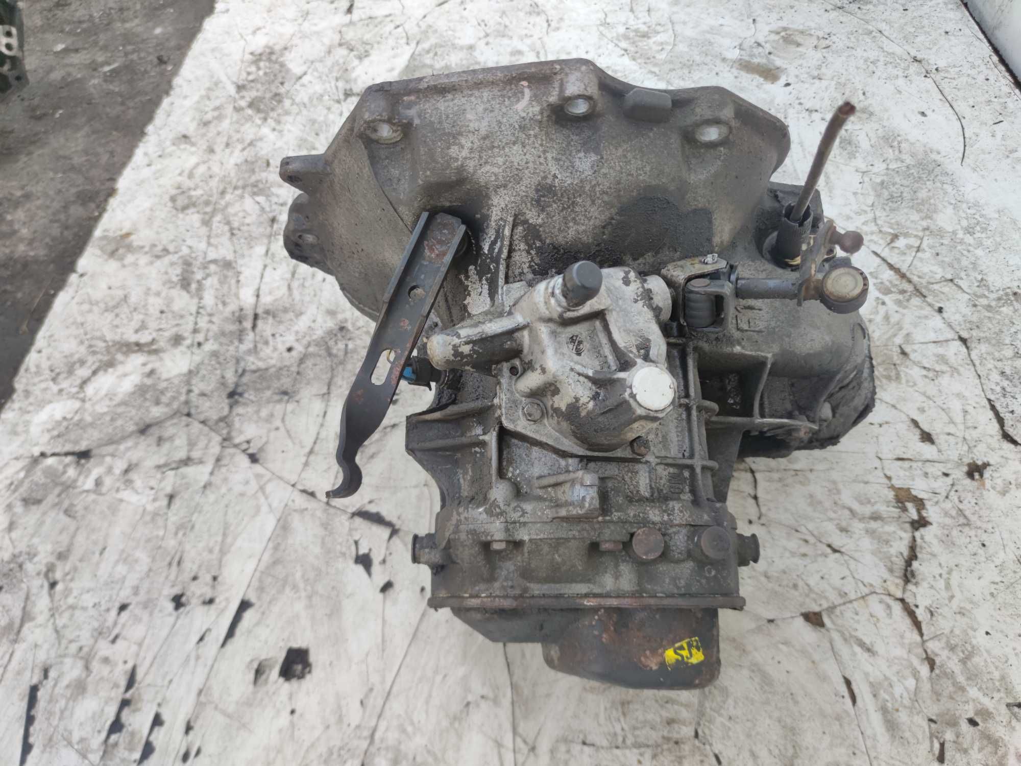 Opel Corsa C 1.2 B Skrzynia Biegów F13W374