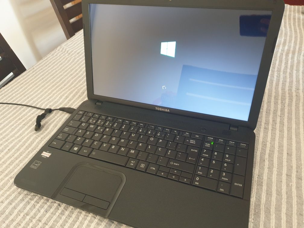 Toshiba Satéllite c850d 11c
