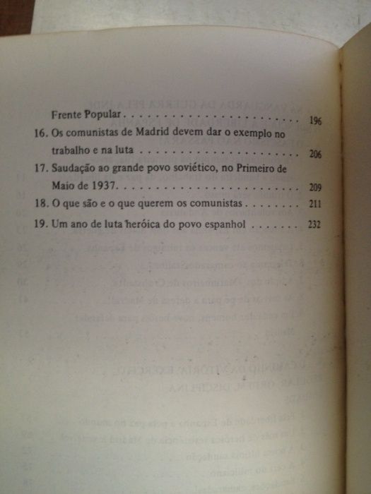 Três anos de luta contra o Fascismo em Espanha (3 vols.)