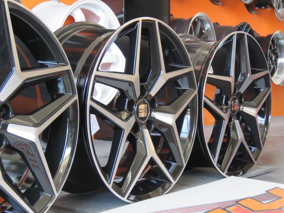 Jantes Look Seat Ibiza 6F  FR 17 x 7.5 et45 5x100 Dynamic
