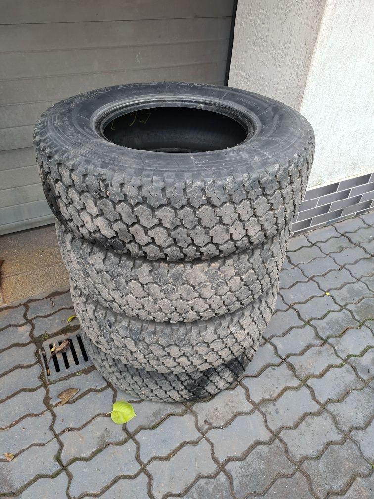 Opony terenowe nalewki  265/ 70 R 16