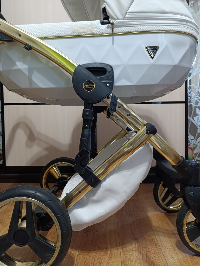 Універсальна коляска 2 в 1 Junama Diamond