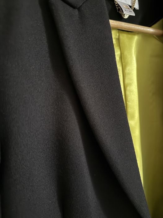 Продам стильний жіночий піджак торг