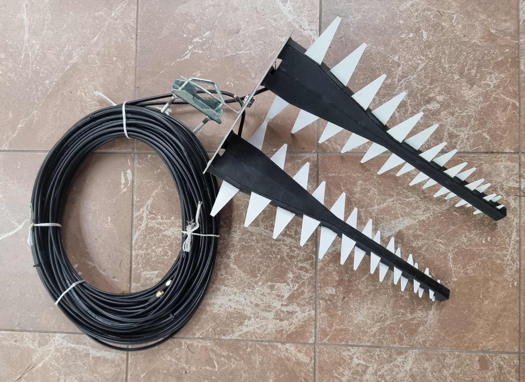 Antena LTE GSM zewnętrzna all-ant, kabel 20m SMA