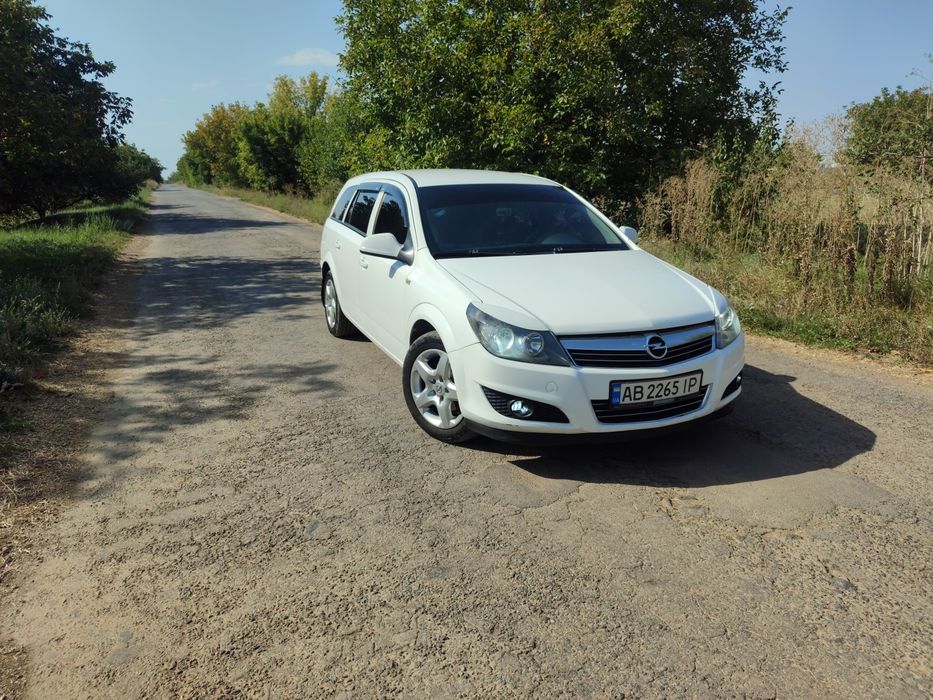 Опель Астра Н 2011 р.