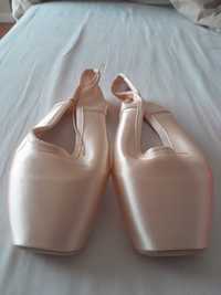 pointe shoes + proteções