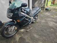 Motocykl Honda VFR 750F