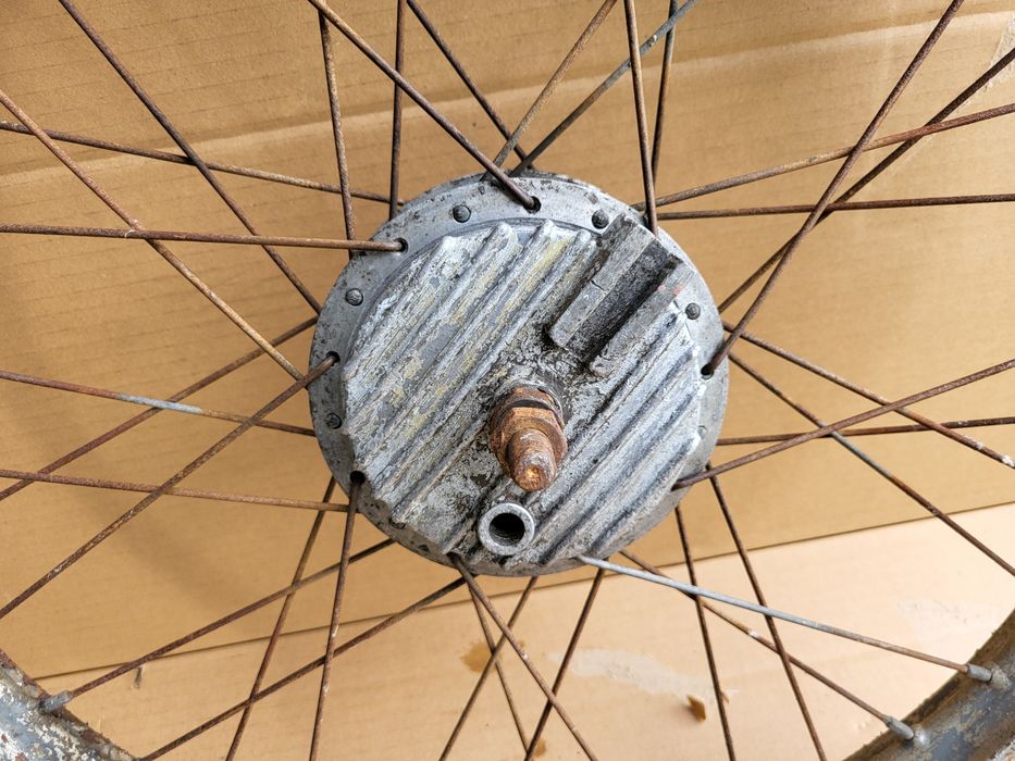 Koło Koła Żak Ryś Oryginał PRL ZMD piasta felga ramką