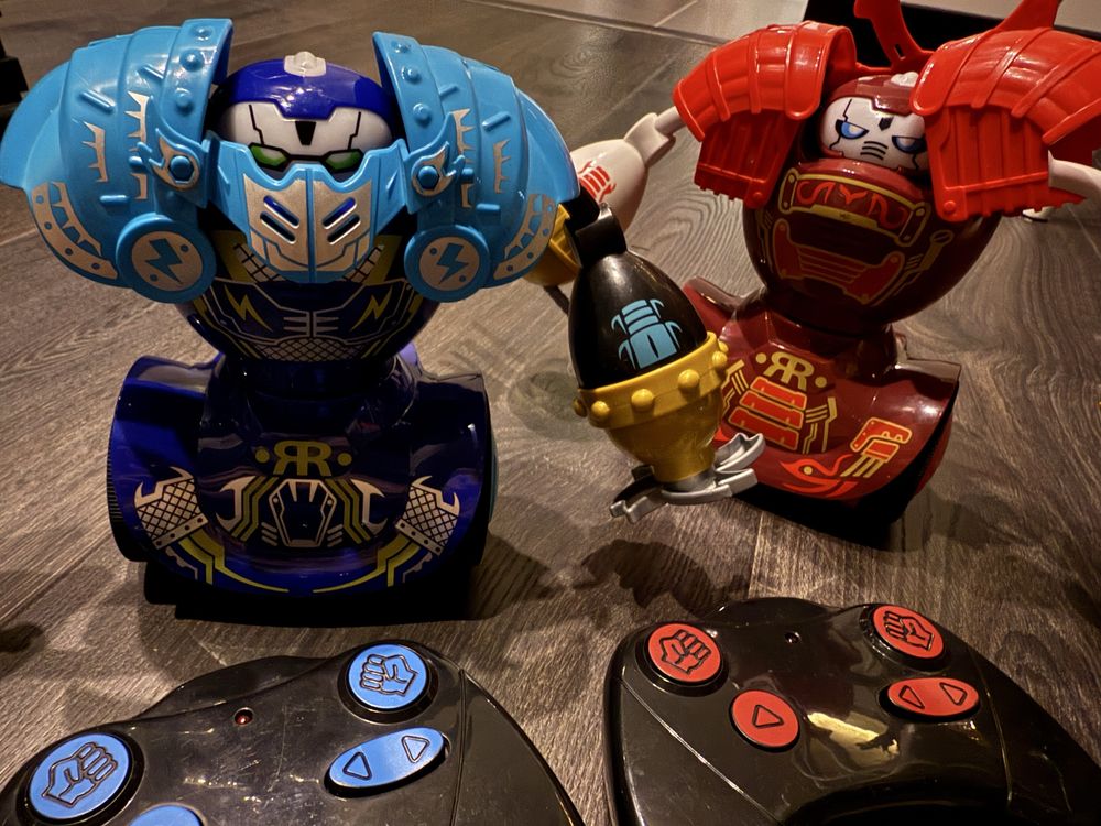 Dumel Silverlit roboty walczące