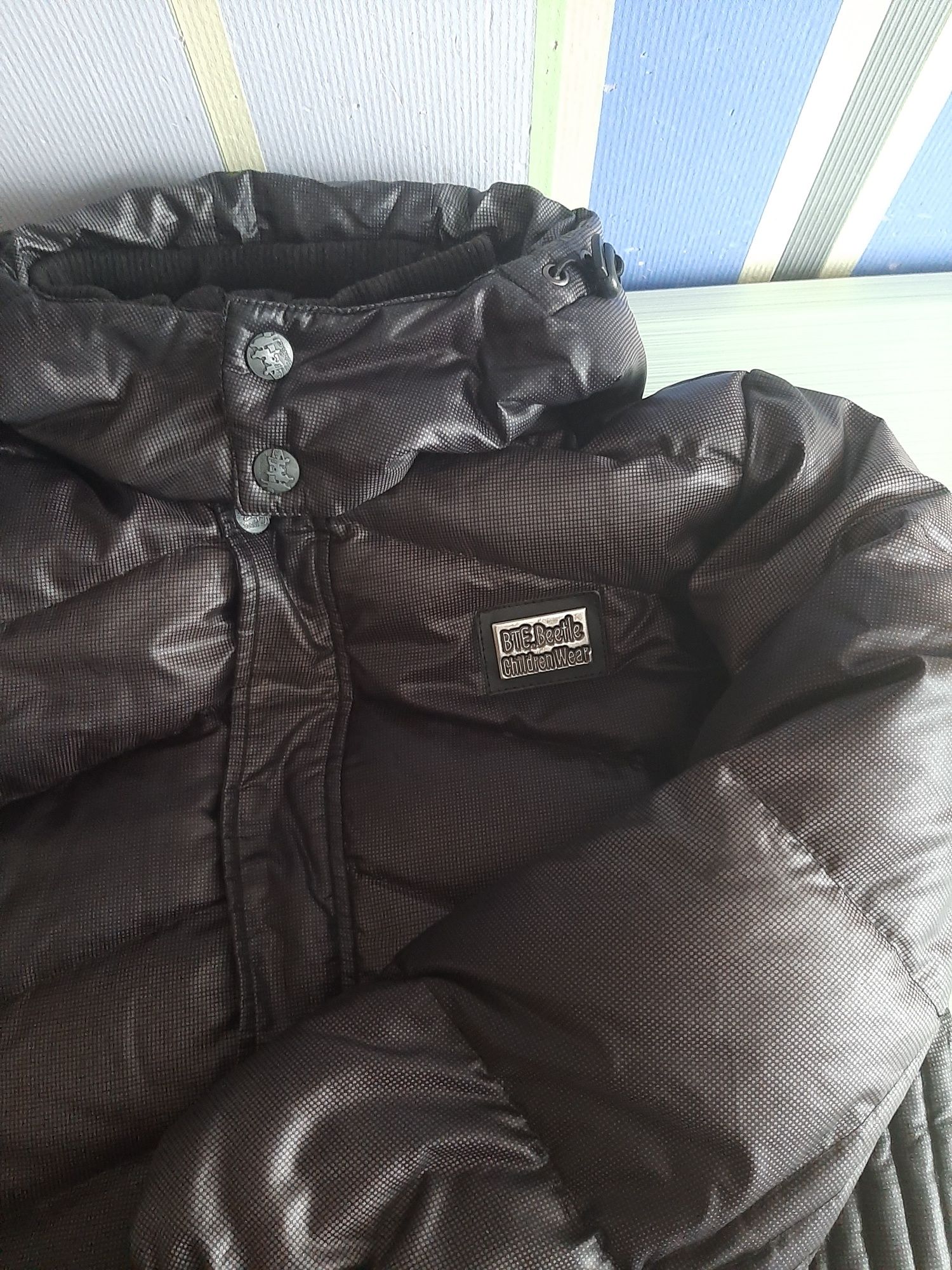 Подростковая зимняя куртка(на пуху),рост 150см.