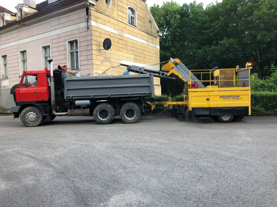 Broddson Scandia 2018r Zamiatarka elewatorowa Schmidt Senior PM10 2,5