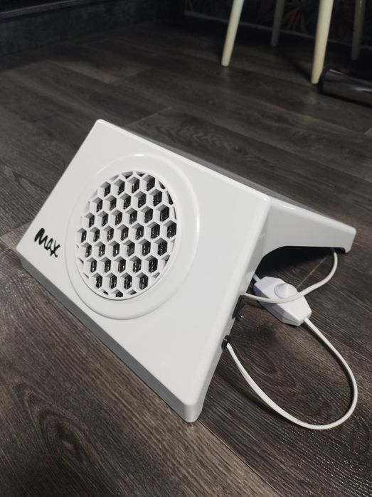 Витяжка манікюрна МАХ