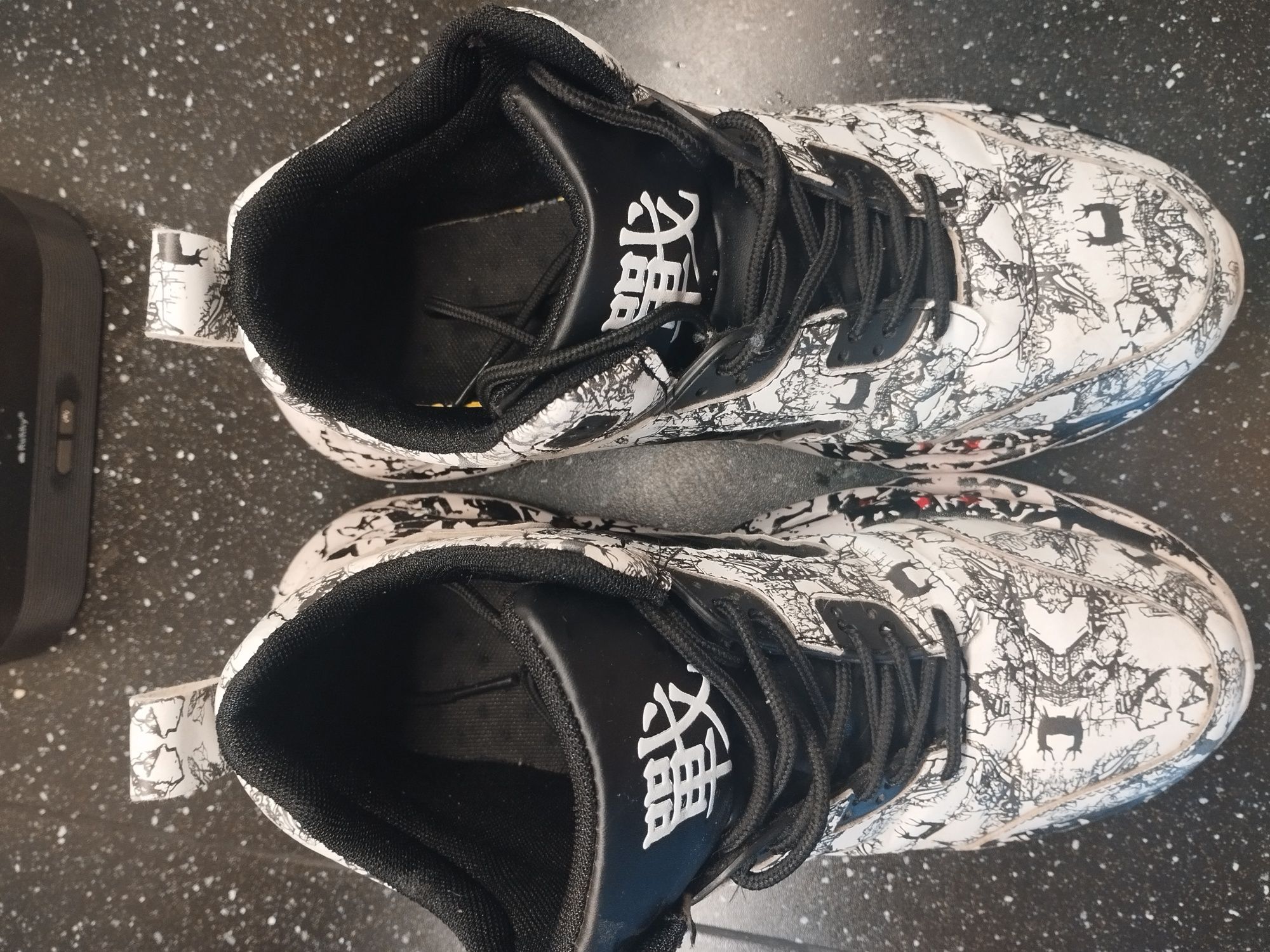Buty dla chłopca adidasy 40/trapery zimowe 39