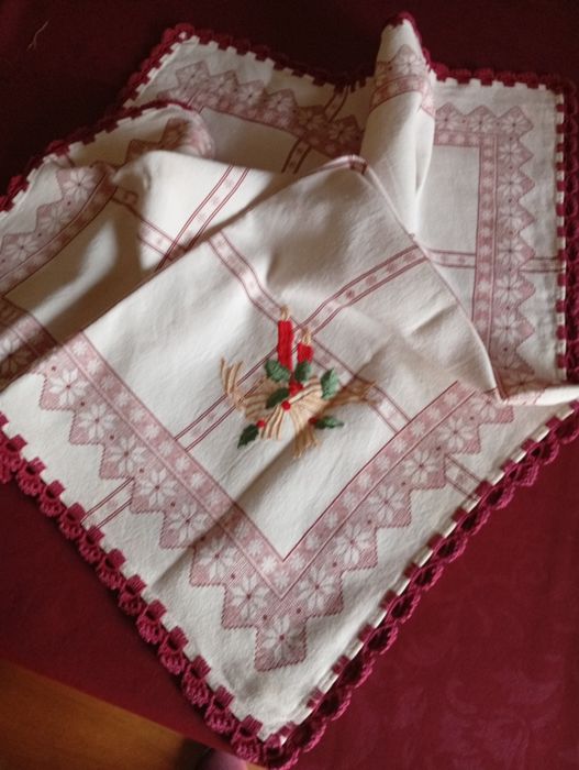 Toalha de chá com picou feito á mão