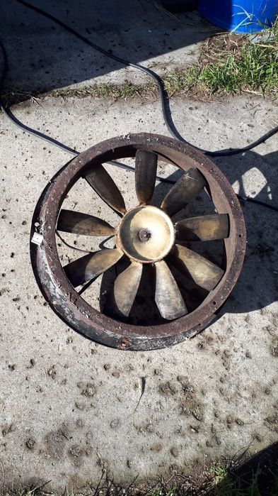 Wentylator jednofazowy z silnikiem