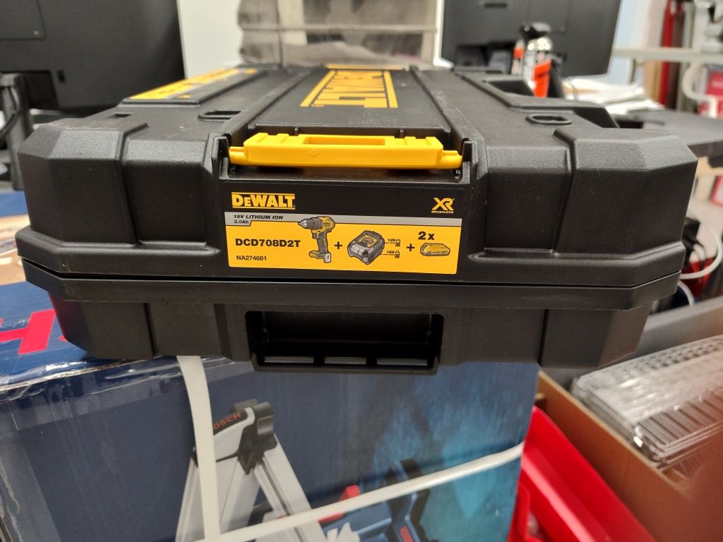 DeWalt wkrętarka 18V DCD708D2T