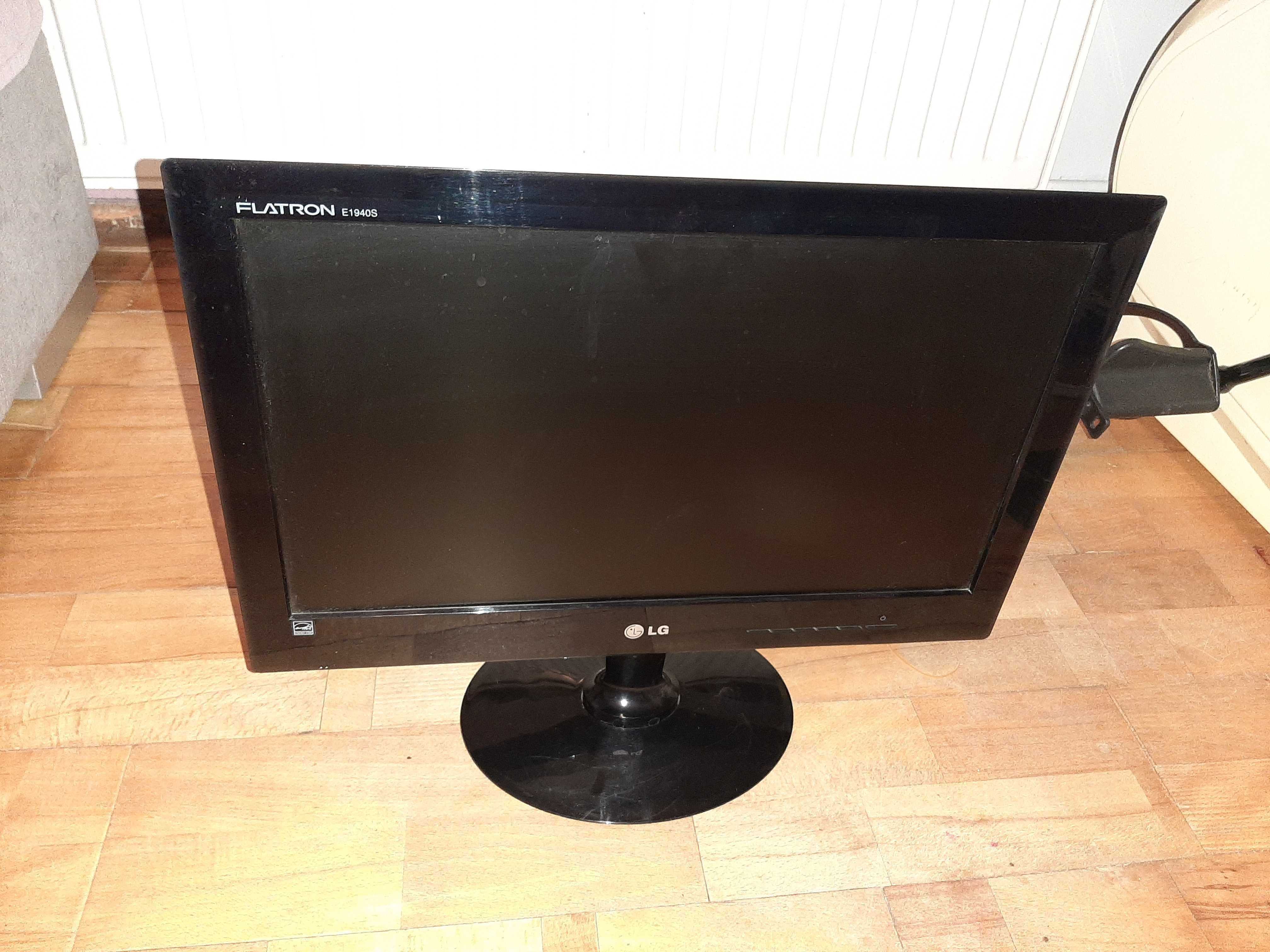 MONITOR LG FLATRON E 1940 matryca 17 cali