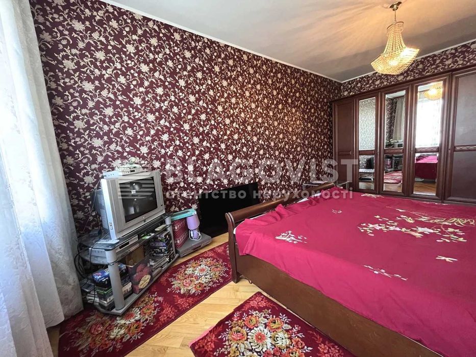 Продаж 3-х кімн Старонаводницька 8, Печерськ ,Центр