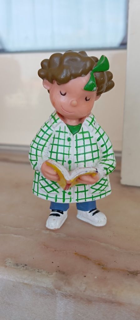 Figura Yolanda três irmãs pvc