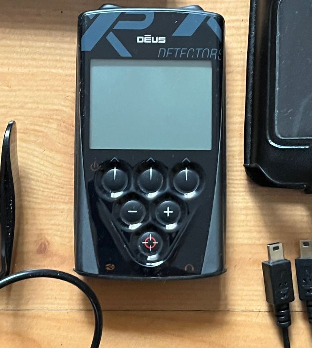 Deus XP 28x35 RC + pinpointer