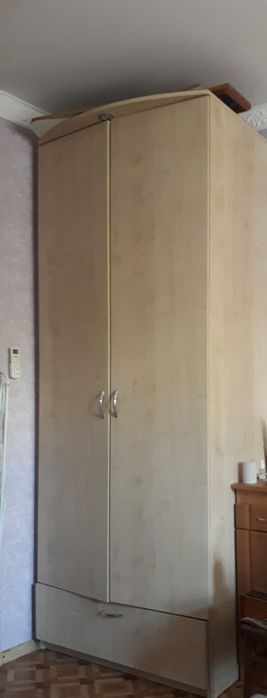Шкаф в прихожую.