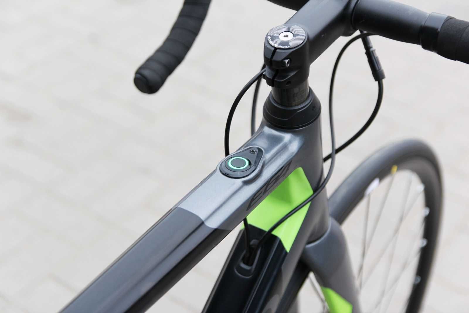 Rower szosowy elektryczny COLNAGO E64 Performance Carbon Ultegra r. 52