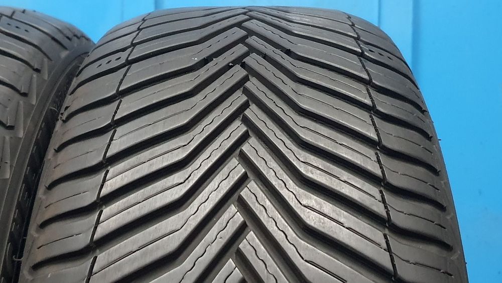 225/45 R17 Markowe opony całoroczne Michelin ! Rok 2021
