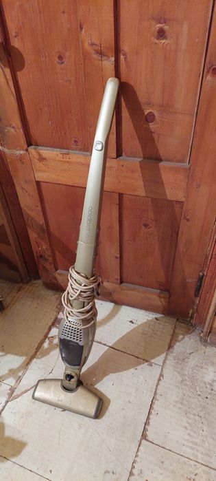 Пылесос на 12 вольт в машине можно включать