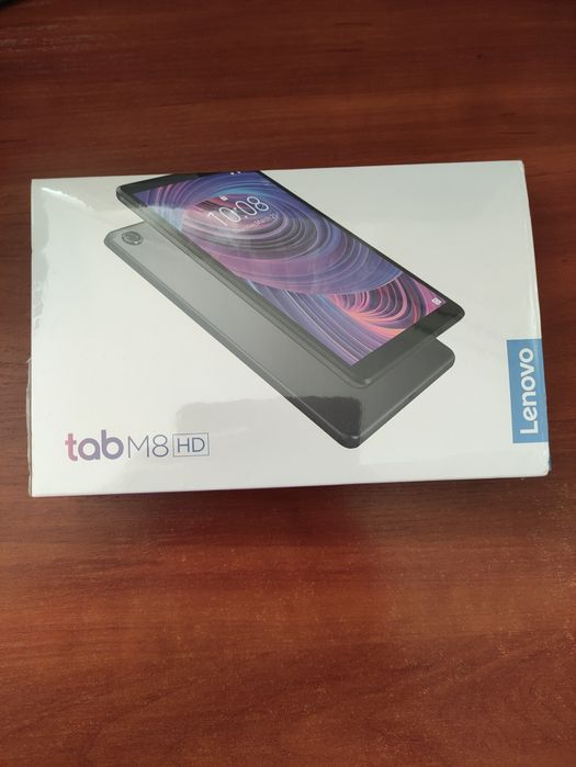 Планшет Lenovo Tab M8"