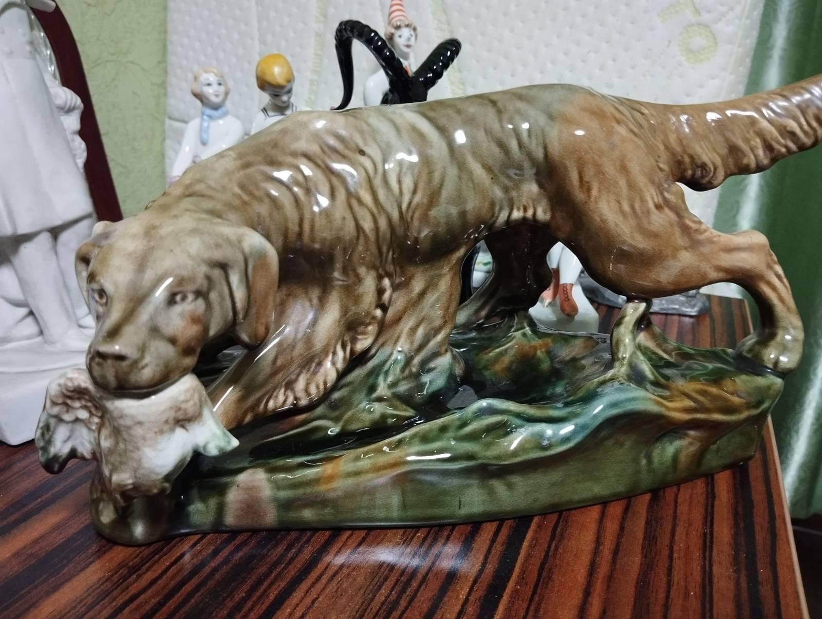 Скульптура Собака на охоте