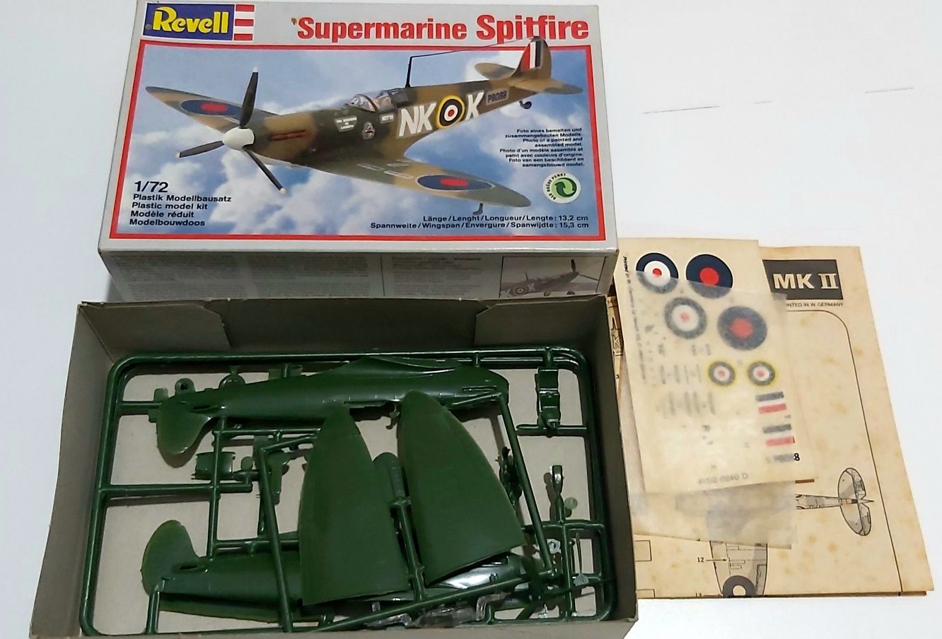 Spitfire Submarino 1/72, Hawker Hurricane MK.1 1/72 e A6M2 Zero 1/144