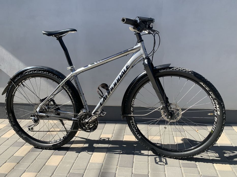 Велосипед на 29 колесах cannondale